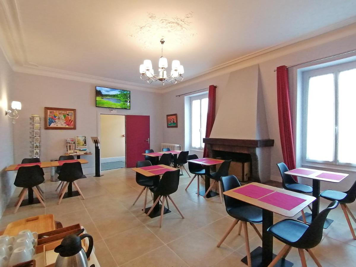 Hotel Le Dormeux Mehun-sur-Yevre Exteriör bild