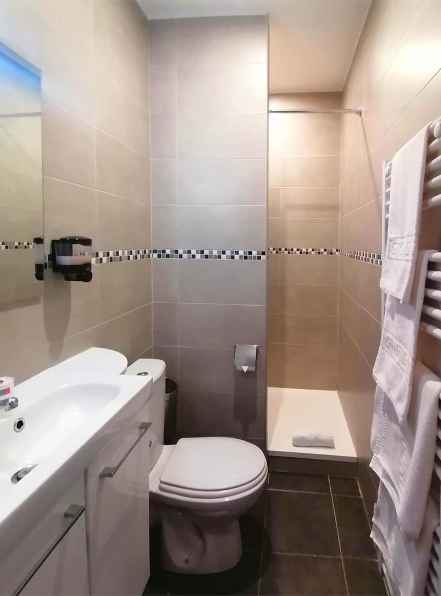 Hotel Le Dormeux Mehun-sur-Yevre Exteriör bild