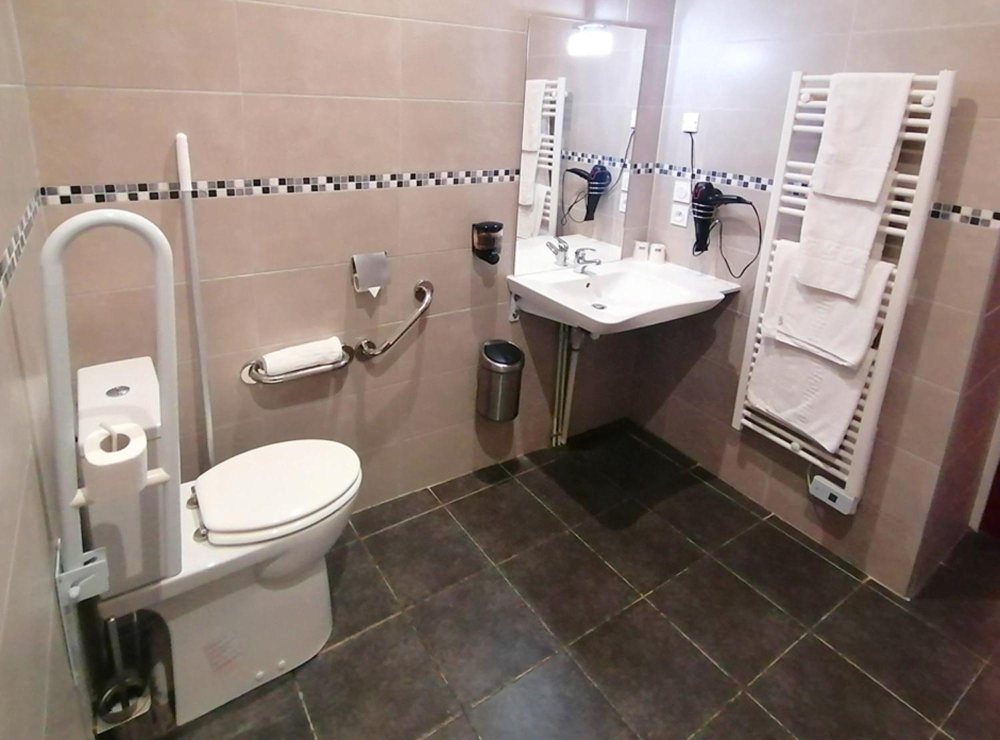 Hotel Le Dormeux Mehun-sur-Yevre Exteriör bild